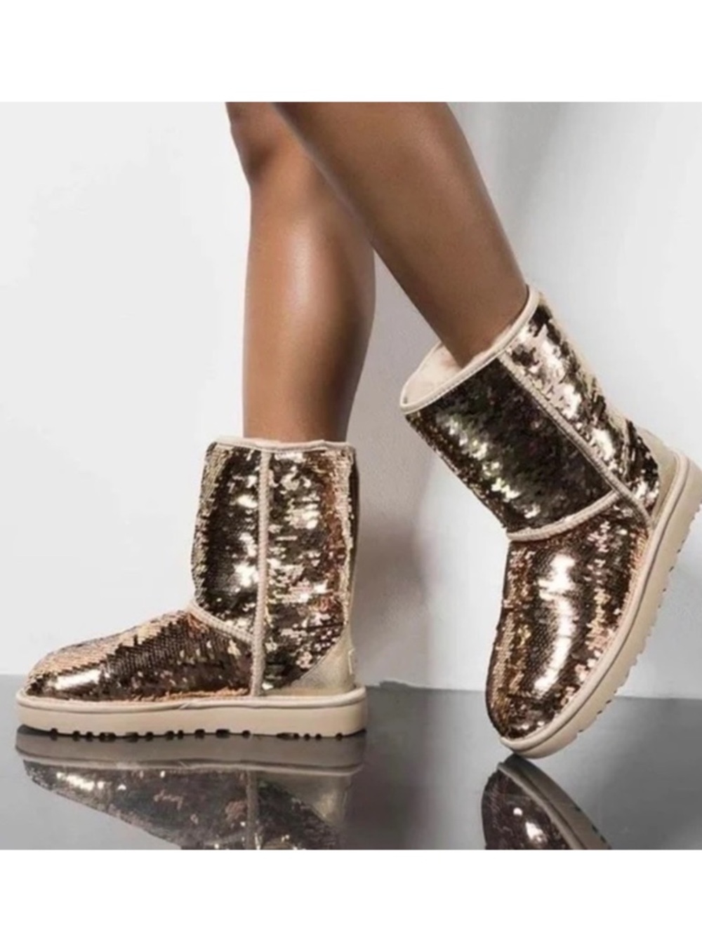 UGG Classic Short Sparkle Sequin Boots Champagne Bronze Gold Women's Size 9